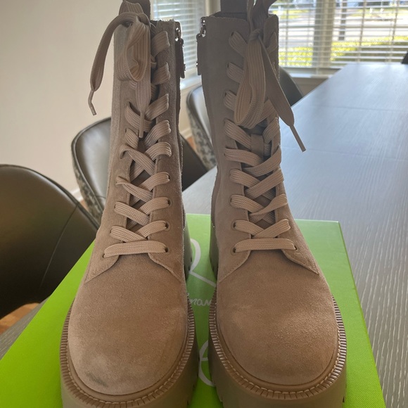 Sam Edelman booties - Picture 2 of 9